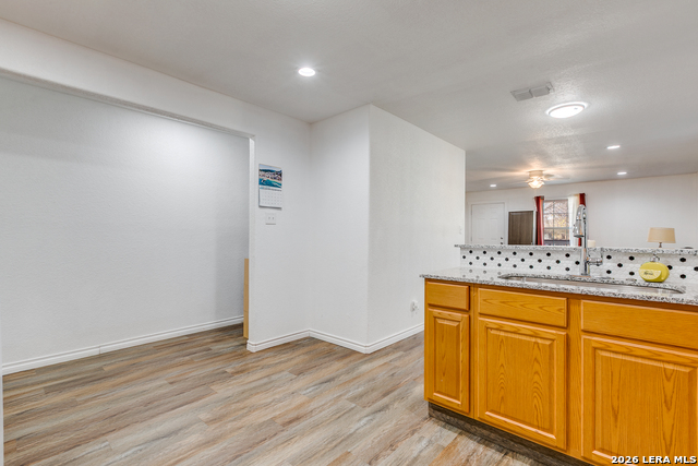 Image 9 of 25 For 354 Ike  