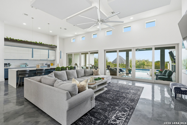 Image 4 of 54 For 24802 Caliza