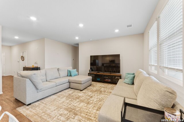 Image 10 of 29 For 449 Ida Loop