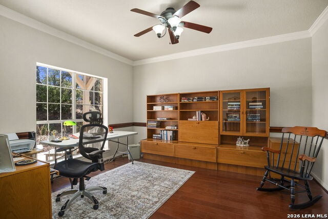 Image 5 of 43 For 168 Danube Pass