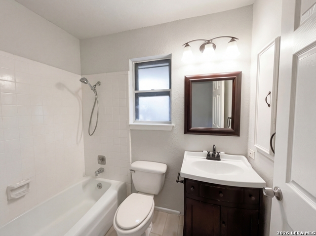 Image 14 of 18 For 5423 Timberhurst