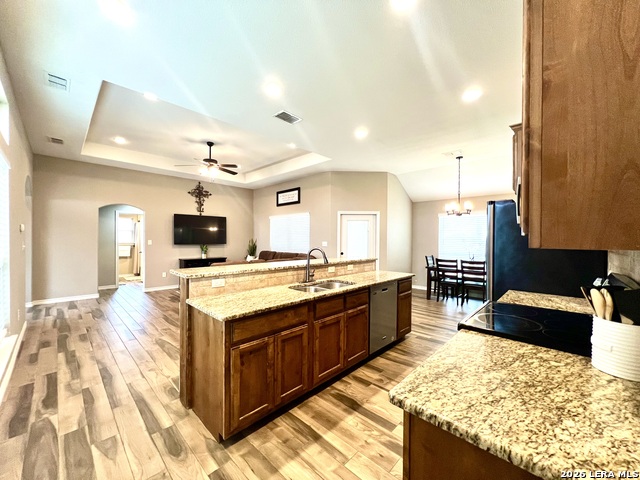 Image 11 of 40 For 1729 Vista View