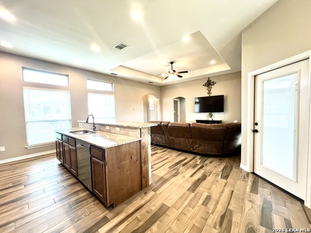 Image 13 of 40 For 1729 Vista View