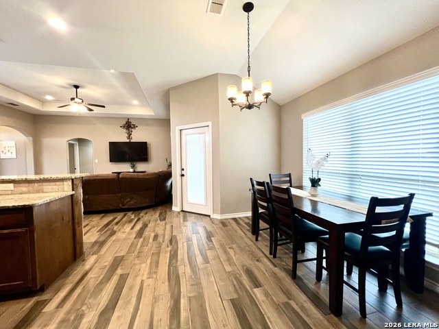 Image 14 of 40 For 1729 Vista View