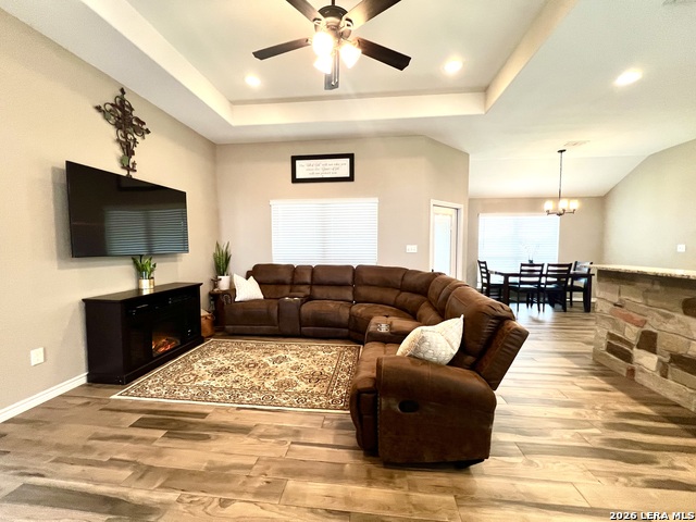 Image 5 of 40 For 1729 Vista View