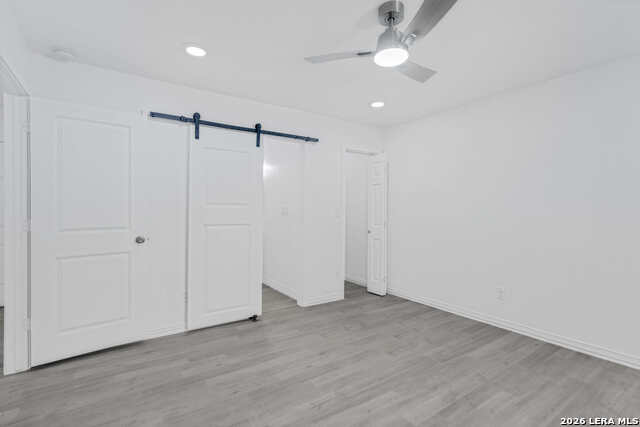 Image 21 of 36 For 1110 Hermine