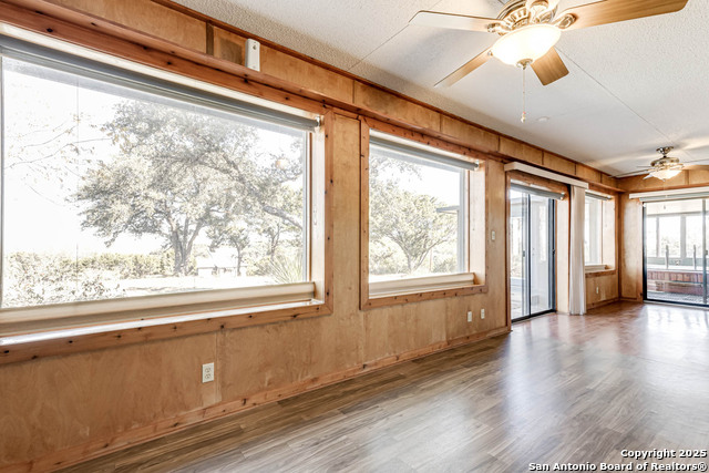 Image 26 of 42 For 2454 Island View