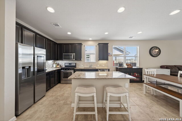 Image 14 of 49 For 6902 Hanover Stone