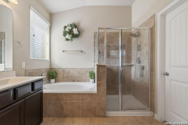 Image 22 of 49 For 6902 Hanover Stone