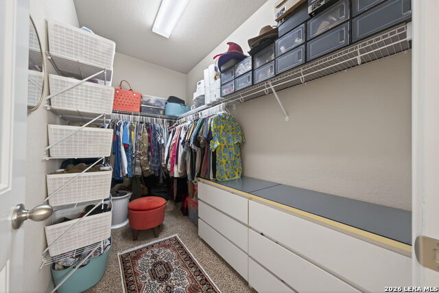 Image 23 of 49 For 6902 Hanover Stone