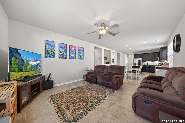 Image 9 of 49 For 6902 Hanover Stone