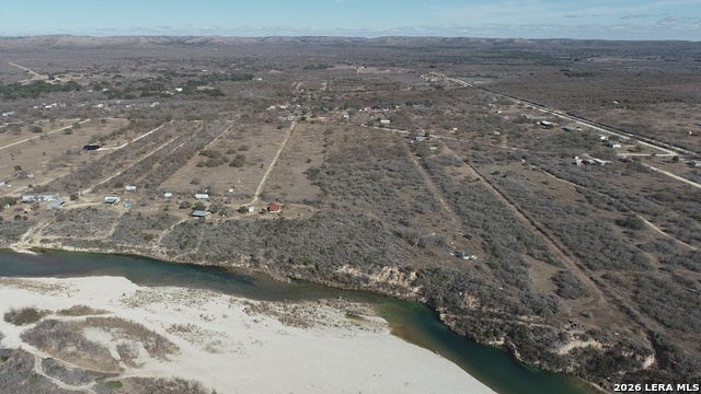 Image 11 of 13 For 945 Private Road 2310