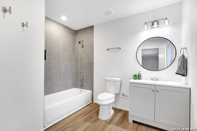 Image 21 of 29 For 9874 Alexa  