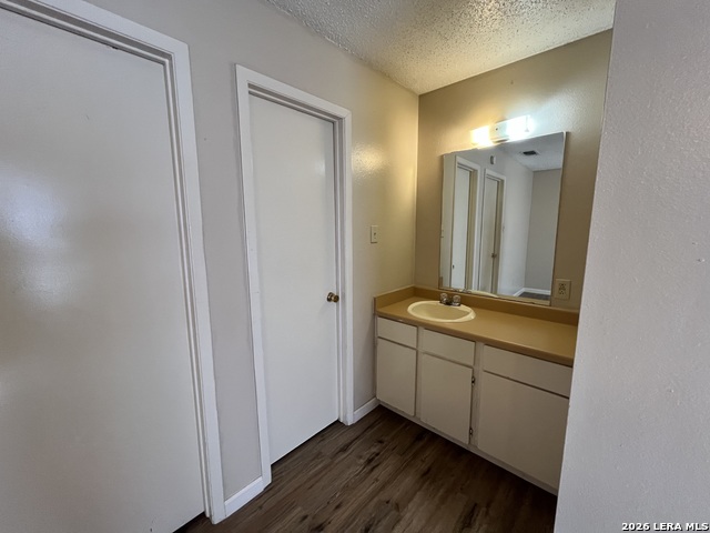 Image 13 of 17 For 300 Moursund Blvd.  10