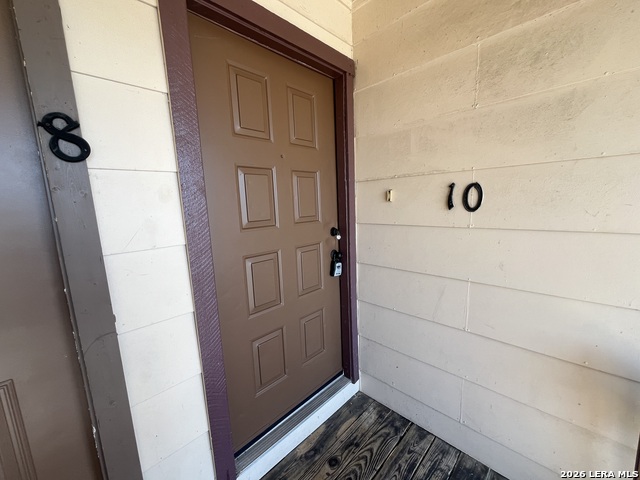 Image 2 of 17 For 300 Moursund Blvd.  10