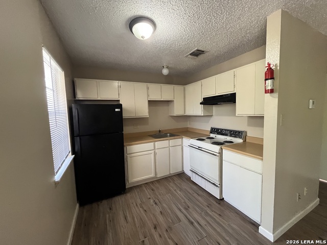 Image 7 of 17 For 300 Moursund Blvd.  10