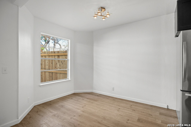 Image 17 of 34 For 3408 Northmoor St  25