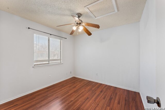 Image 21 of 28 For 805 Garden Meadow Dr