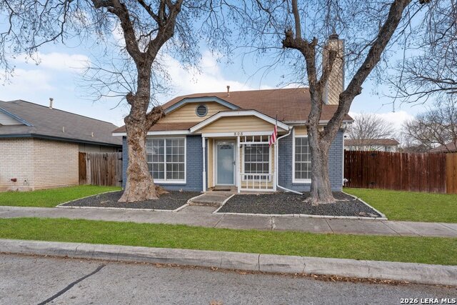 Image 5 of 28 For 805 Garden Meadow Dr