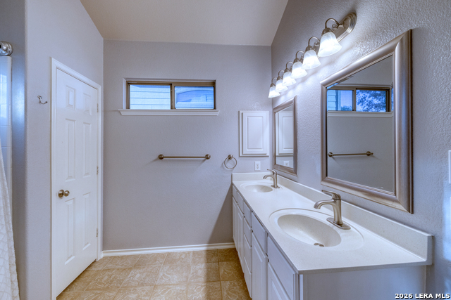 Image 21 of 31 For 21615 Dion  