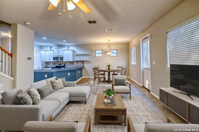 Image 7 of 31 For 21615 Dion  