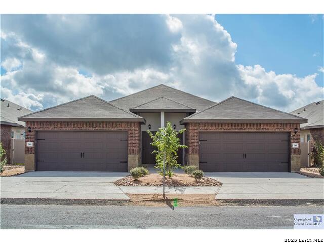 Details for 746 -748 Saengerhalle, New Braunfels, TX 78130