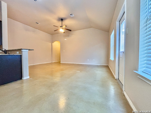 Image 6 of 13 For 746 -748 Saengerhalle