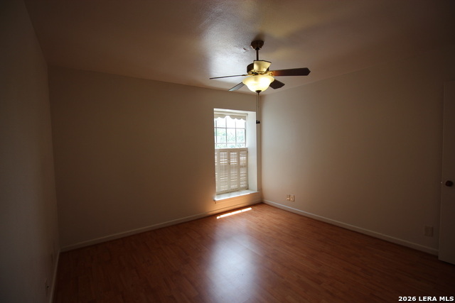 Image 19 of 39 For 8401 New Braunfels N 331