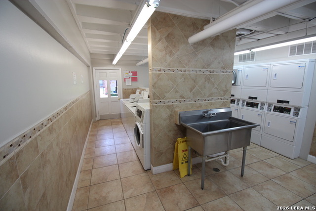 Image 25 of 39 For 8401 New Braunfels N 331