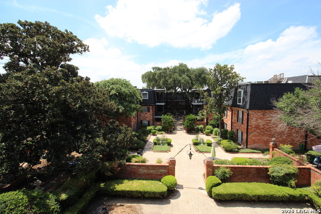 Image 30 of 39 For 8401 New Braunfels N 331