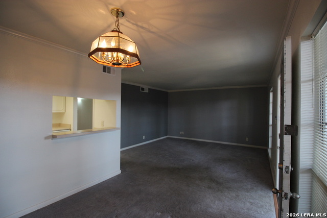 Image 6 of 39 For 8401 New Braunfels N 331