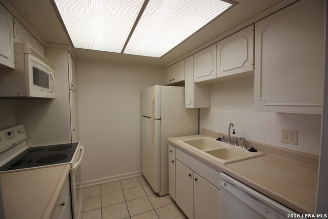 Image 9 of 39 For 8401 New Braunfels N 331