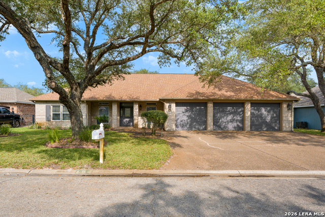 Details for 104 Peachtree, Rockport, TX 78382