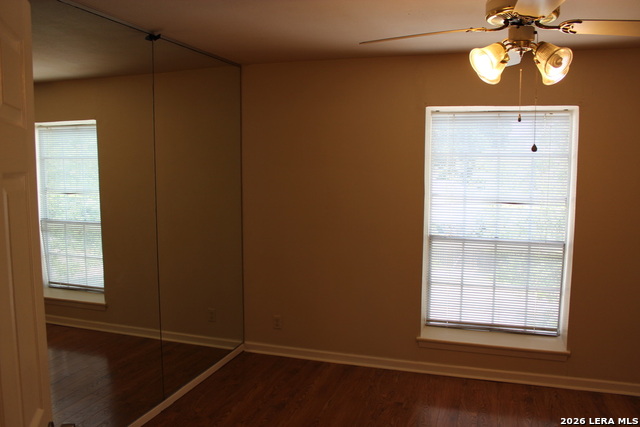 Image 19 of 37 For 8401 New Braunfels N 348