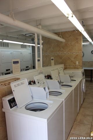 Image 26 of 37 For 8401 New Braunfels N 348