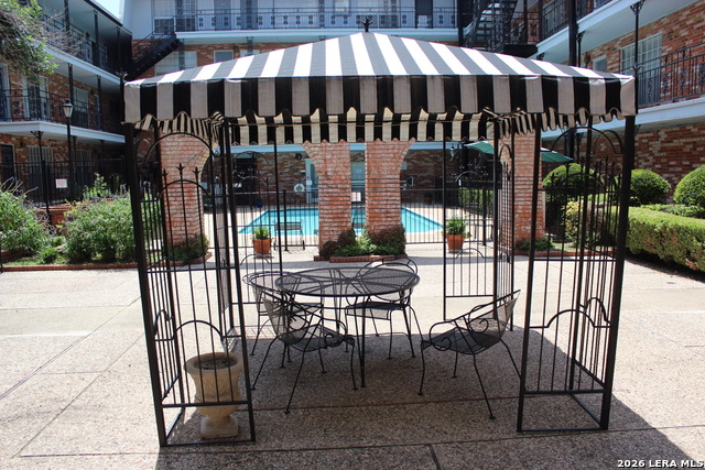 Image 30 of 37 For 8401 New Braunfels N 348