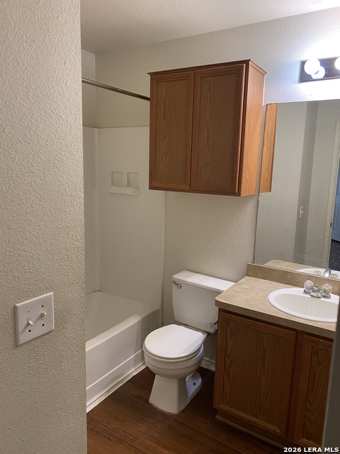 Image 15 of 17 For 5244 Brookline