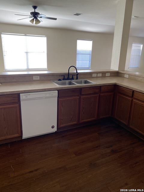 Image 5 of 17 For 5244 Brookline