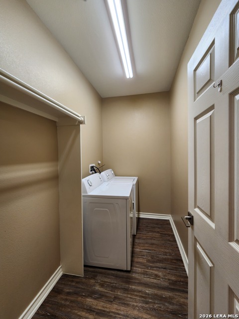 Image 21 of 30 For 4847 Brandeis  3103