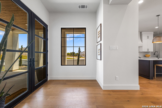 Image 11 of 53 For 9527 Midsomer Place