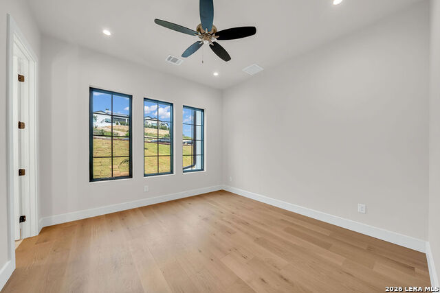 Image 39 of 53 For 9527 Midsomer Place