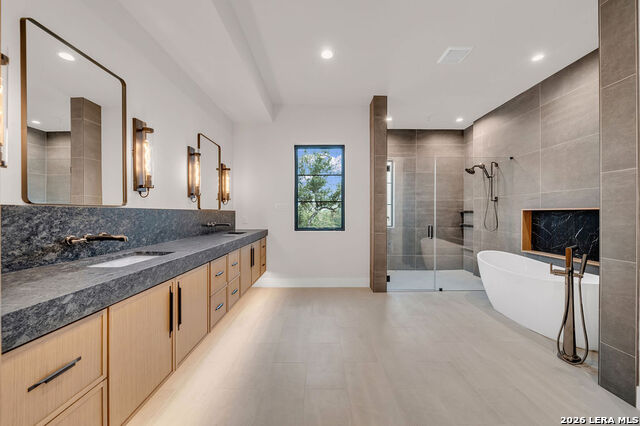 Image 43 of 53 For 9527 Midsomer Place