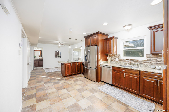 Image 15 of 33 For 4310 Judivan