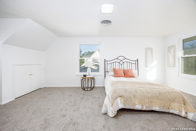 Image 26 of 33 For 4310 Judivan