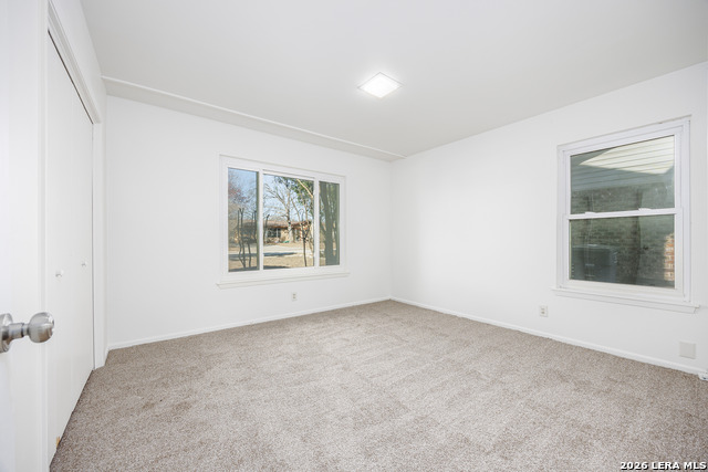 Image 6 of 33 For 4310 Judivan