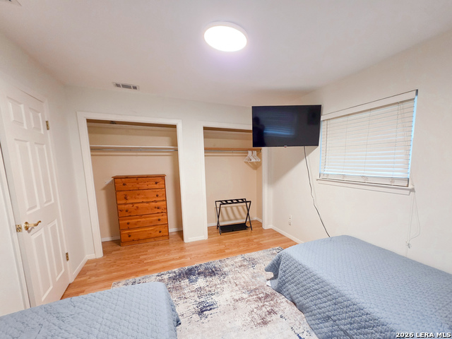 Image 11 of 25 For 4305 Temple  