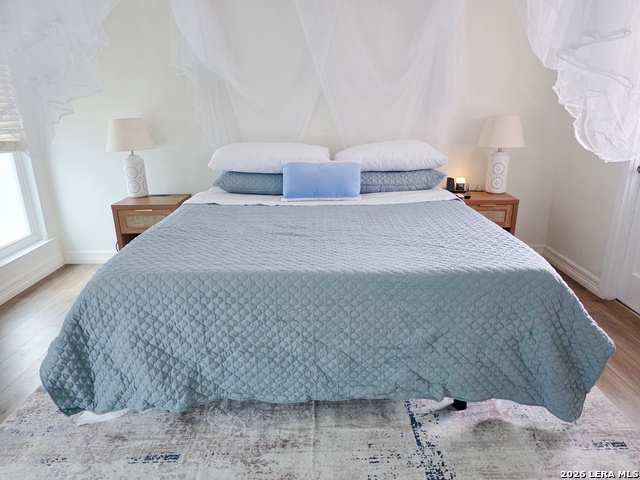 Image 15 of 25 For 4305 Temple  