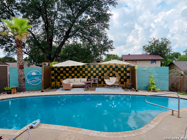 Image 2 of 25 For 4305 Temple  