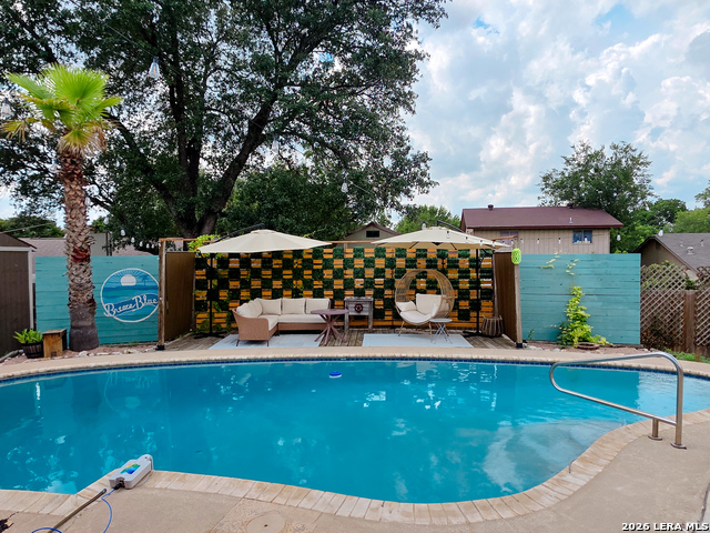 Image 24 of 25 For 4305 Temple  