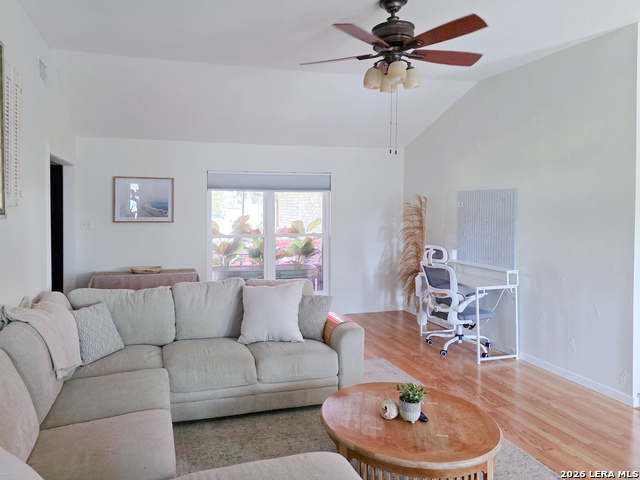 Image 5 of 25 For 4305 Temple  